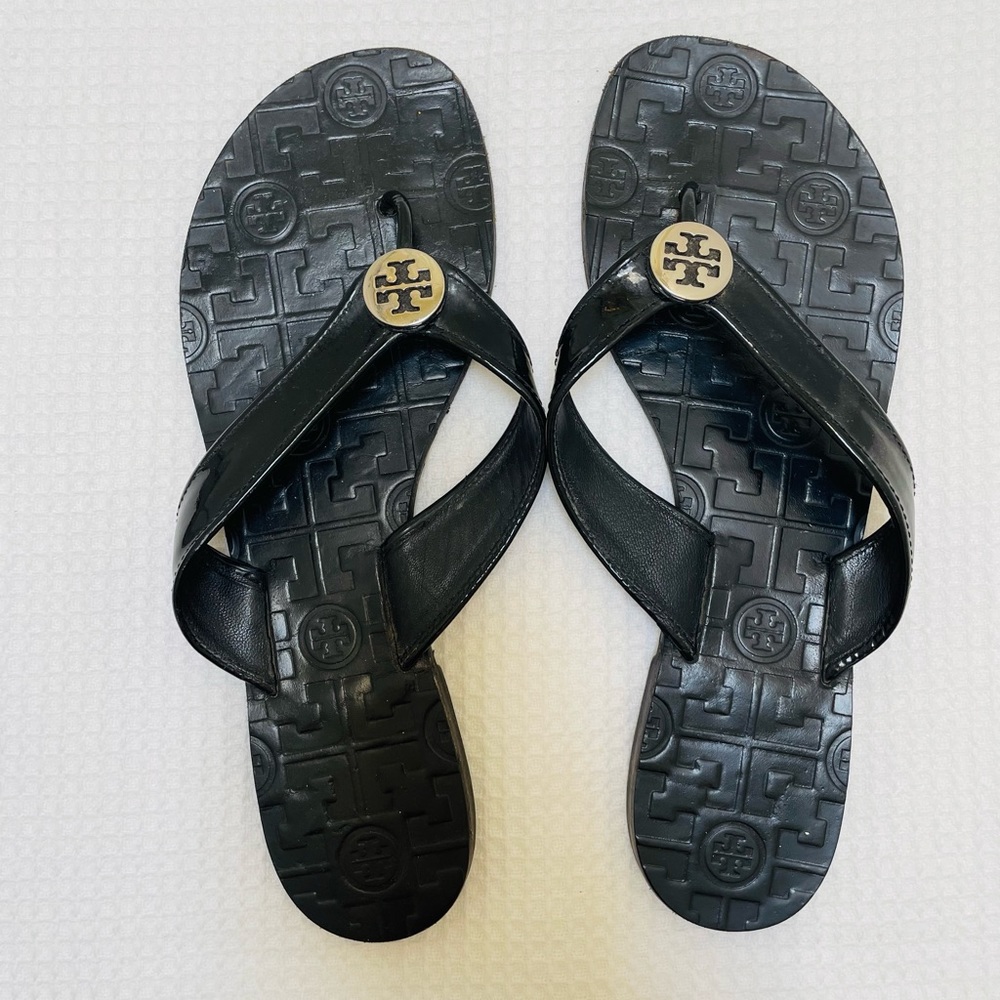 Tory Burch black patent flats. Size 8
